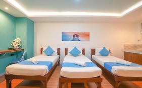Arzo Hotel Premier