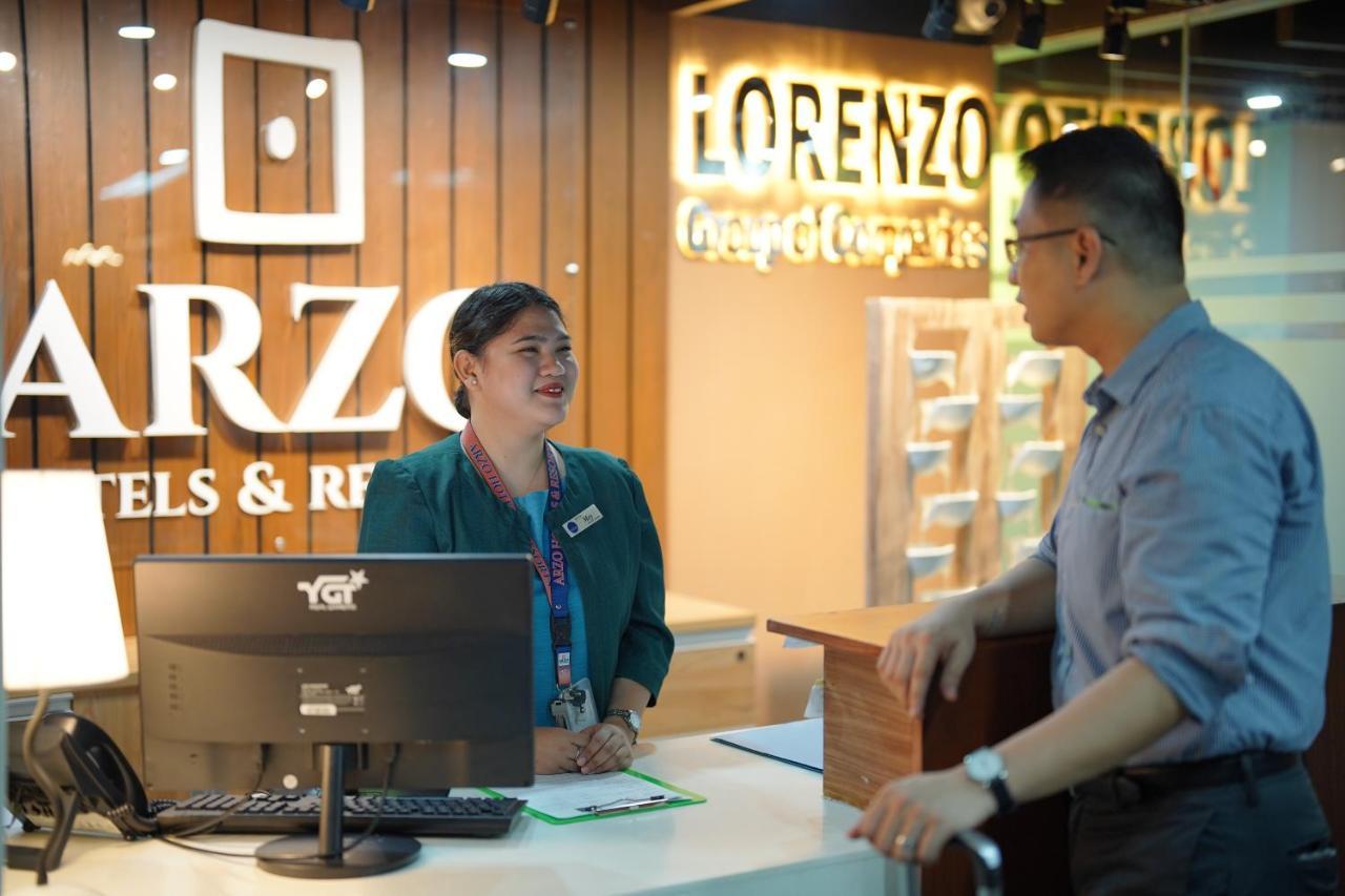 Arzo Hotel Premier Makati City Exterior photo